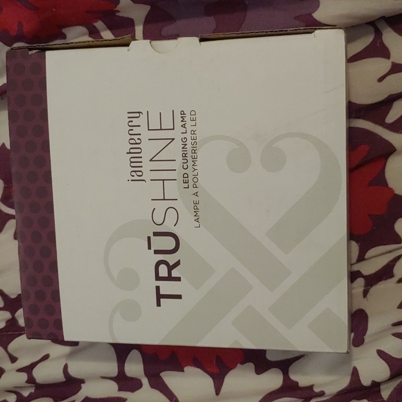 Jamberry Lamp and Mini Heater Bundle - Picture 6 of 8